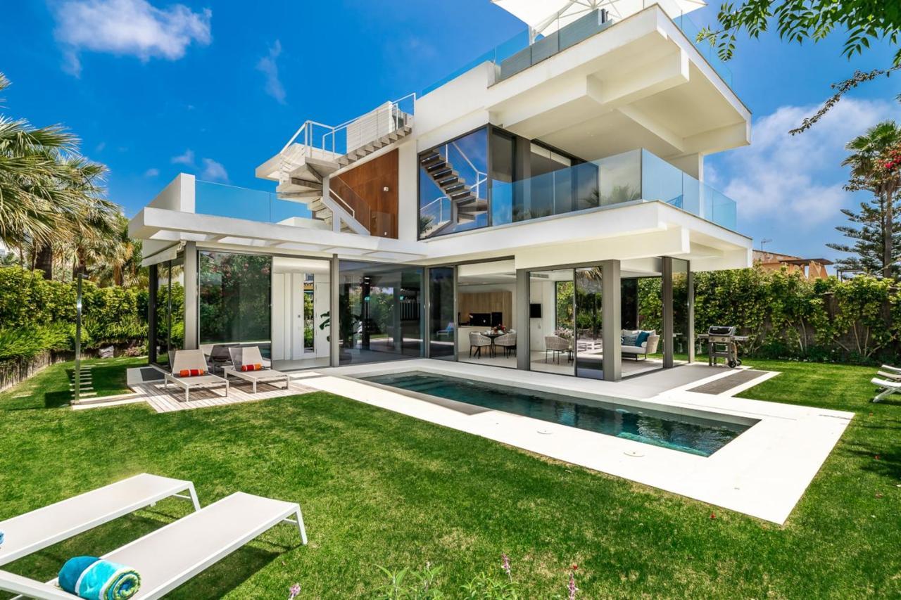 All About Villa Gladiolo มาร์เบยา ภายนอก รูปภาพ